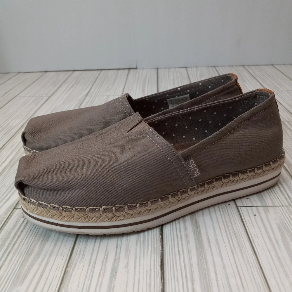 SKECHERS BOBS Breeze New Discovery Taupe Canvas Slip-On Shoes